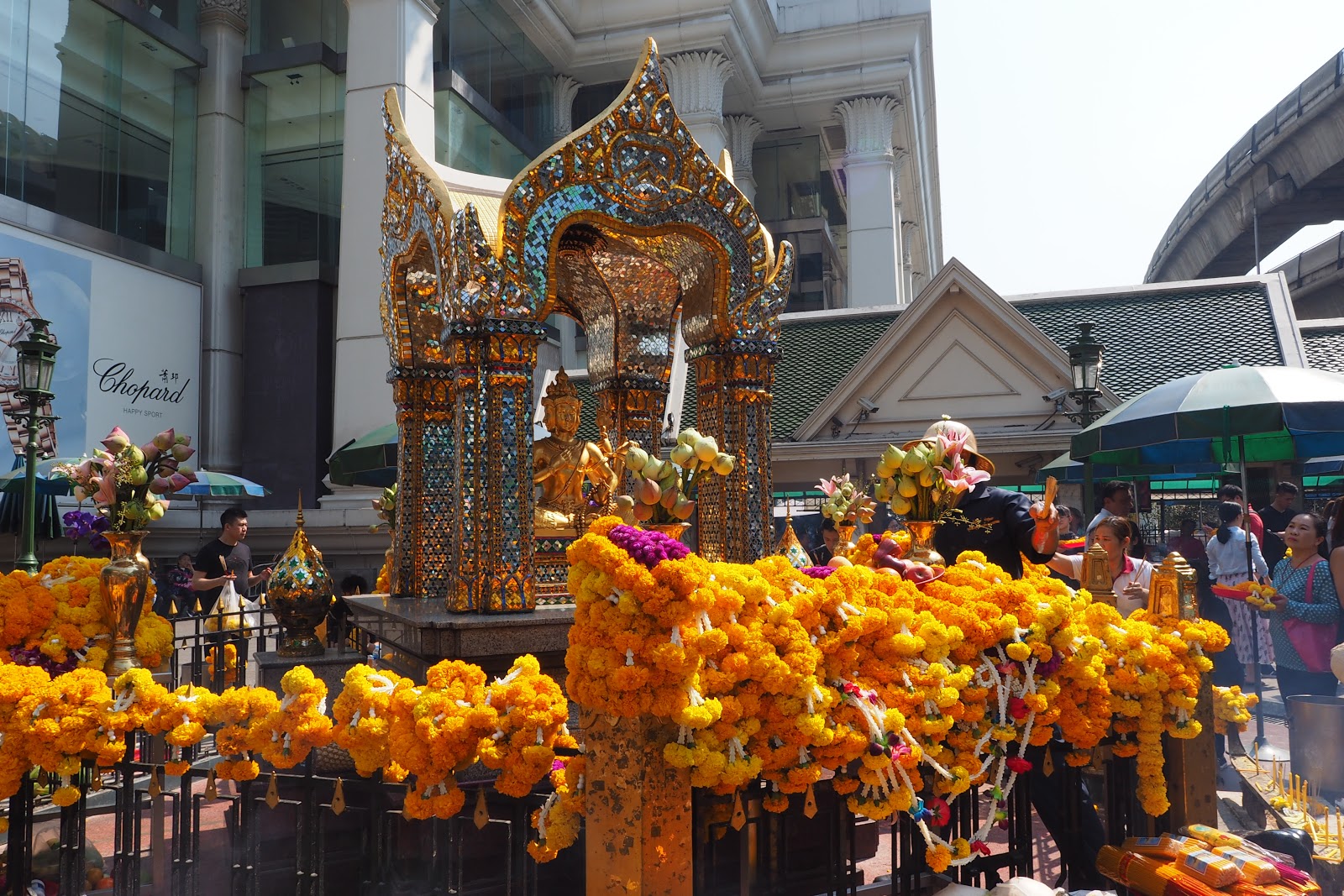 معبد إيروان Erawan Shrine