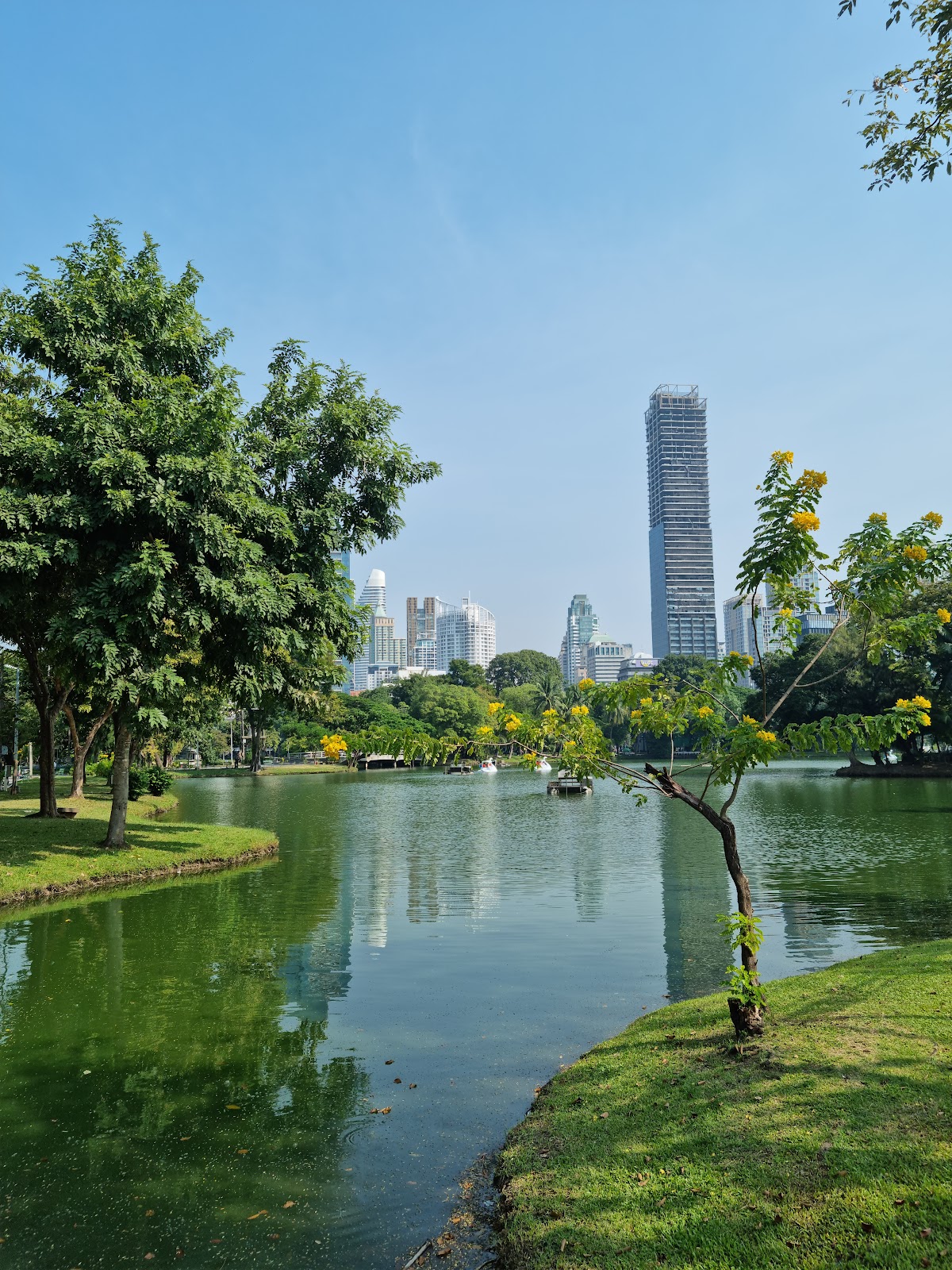 حديقة لومبيني Lumphini Park