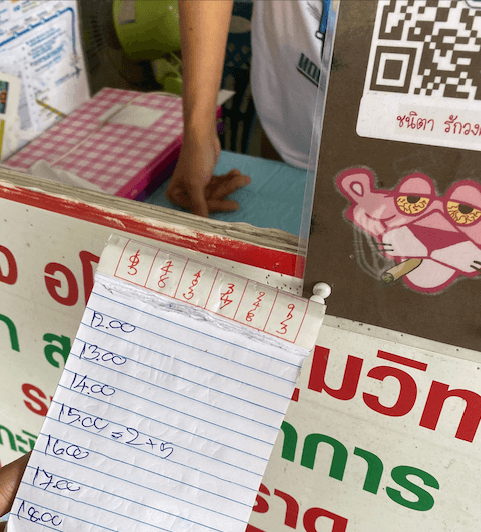 Abfahrtszeiten vom Maeklong zum Ekkamai Busbahnhof